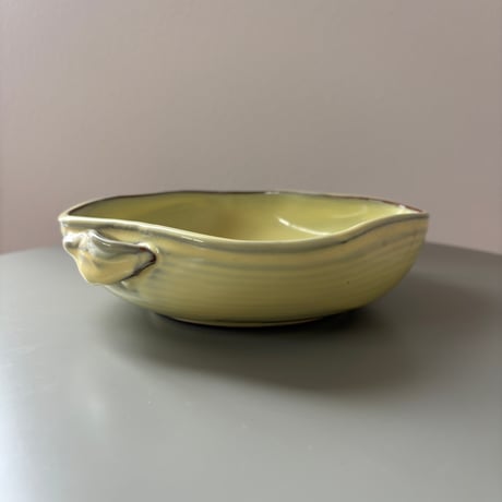 1950's ARABIA Leaf Handle Bowl