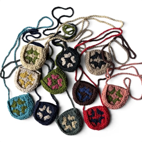MacMahon Knitting Mills  / Small Case-Necklace
