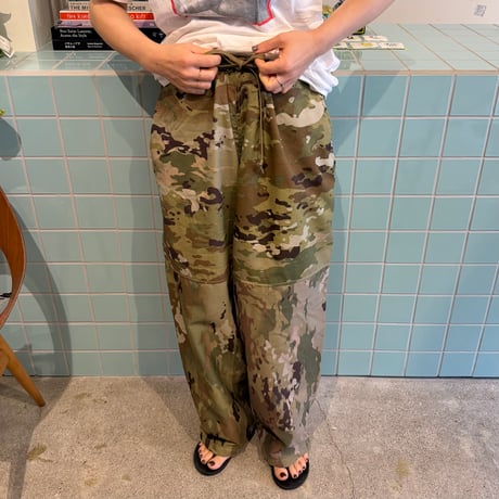 oddment / LAUNDRY CAMO PANTS