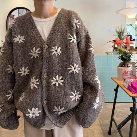 MacMahon Knitting Mills / Button Cardigan-Embroidery
