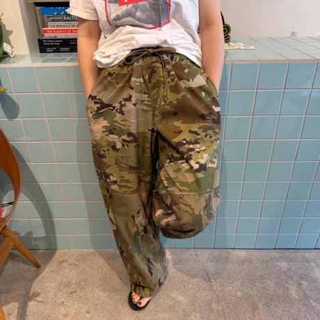 oddment / LAUNDRY CAMO PANTS