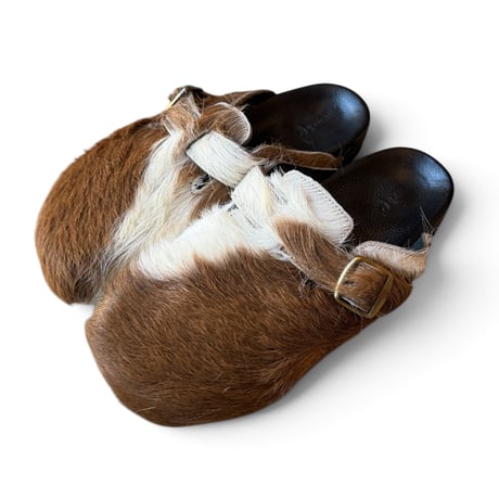 JAWANDI / GOAT FUR CLOG SANDAL