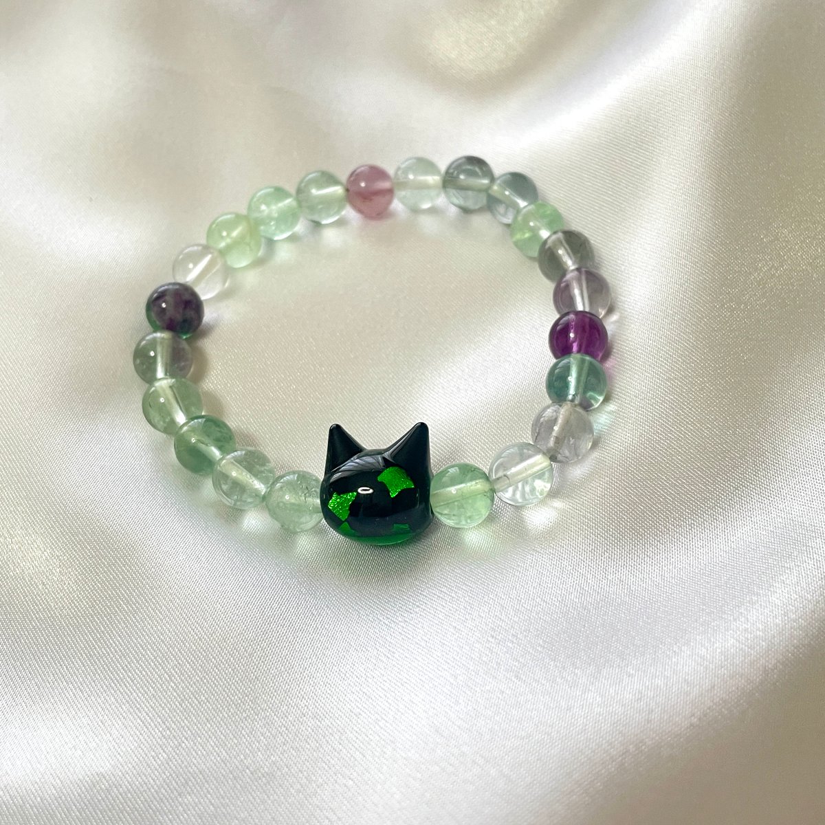 RMC*ﾎﾟｯﾍﾟﾏﾏ様♡♡お花畑と猫 天然石ブレスレット 大人からお子様まで】ホタルガラス（猫玉）の天然石ブレスレット｜天然