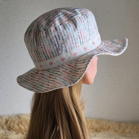 ★自分らしくアレンジ hat ★約60.5㎝★レッドイカリ柄×カラー英文字