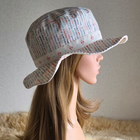 ★自分らしくアレンジ hat ★約60.5㎝★レッドイカリ柄×カラー英文字