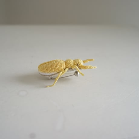 クワガタ　イエロー