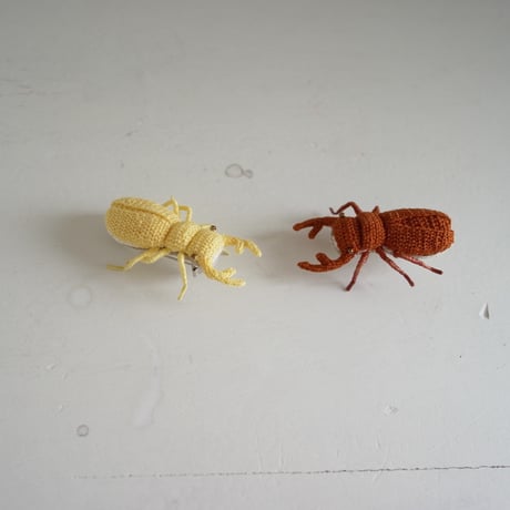 クワガタ　ブラウン