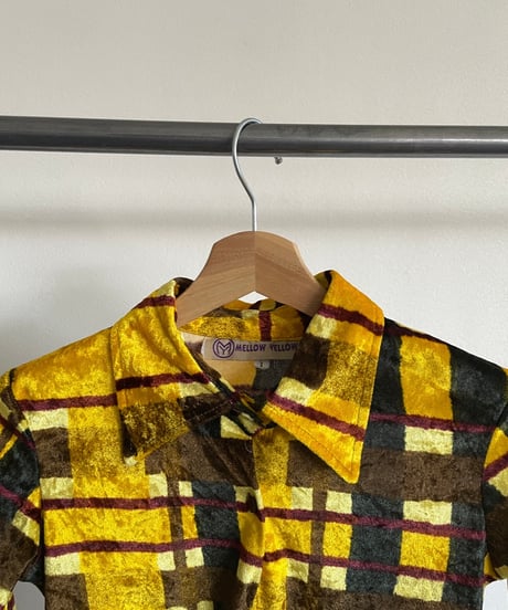 Velvet-Like check tops