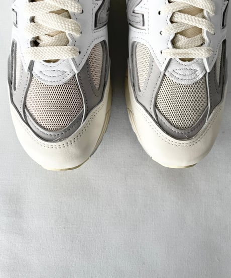 DEAD STOCK New Balance 990 V2 / Sea Salt