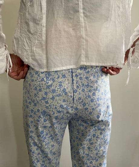 flower capri pants