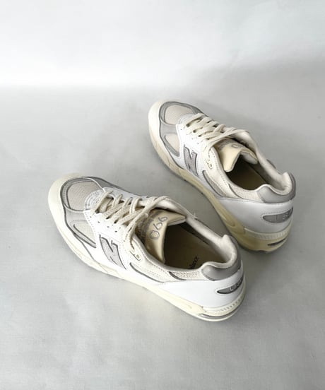 DEAD STOCK New Balance 990 V2 / Sea Salt