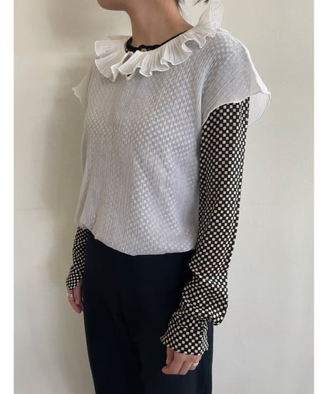 ruffle collar blouse