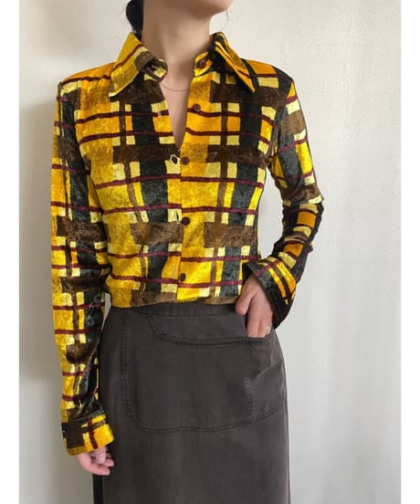 Velvet-Like check tops