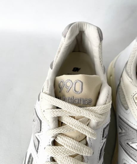 DEAD STOCK New Balance 990 V2 / Sea Salt