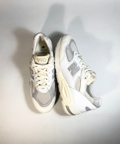 DEAD STOCK New Balance 990 V2 / Sea Salt