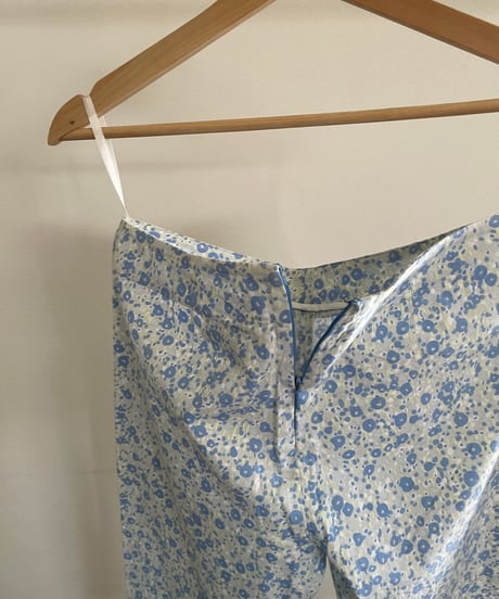 flower capri pants