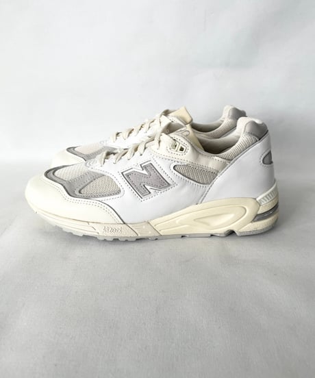 DEAD STOCK New Balance 990 V2 / Sea Salt
