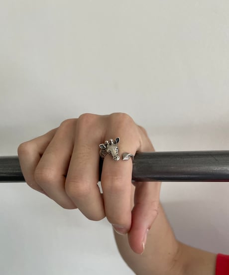 Vintage silver giraffe ring