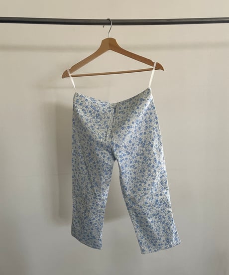 flower capri pants