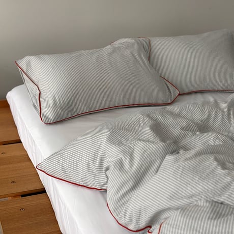 予約販売10月下旬～11月上旬頃発送予定　beddingsets-03197　レッドパイピング white×gray stripe 布団カバーセット