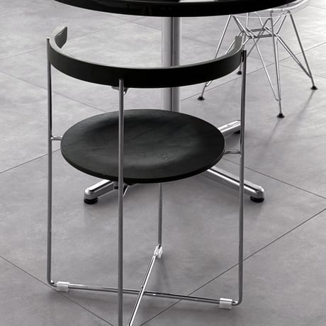 予約販売11月中旬～11月下旬頃発送予定　chair-03118　カーブアーム フォールディングチェア ブラック