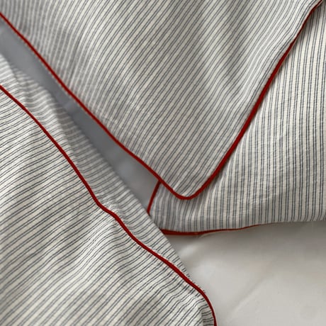 予約販売10月下旬～11月上旬頃発送予定　beddingsets-03197　レッドパイピング white×gray stripe 布団カバーセット