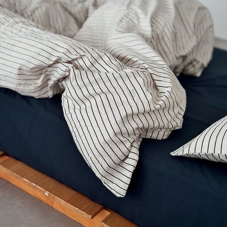 予約販売10月中旬～10月下旬頃発送予定　beddingsets-03193　 white×dark navy ピンストライプ 布団カバーセット