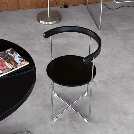 予約販売11月中旬～11月下旬頃発送予定　chair-03118　カーブアーム フォールディングチェア ブラック