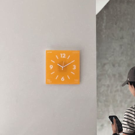 clock-03127　グラフィック カラー アクリルパネル 掛け時計 静音