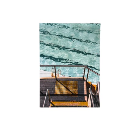 予約販売9月中旬～9月下旬頃発送予定　poster-03198　Poolside View シルバーフレーム付き ポスター 70×50cm