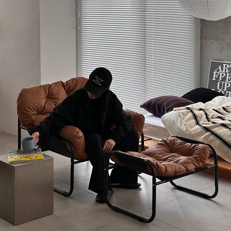 一部予約商品】 chair-03097 新色追加 ブラックフレーム パテッド