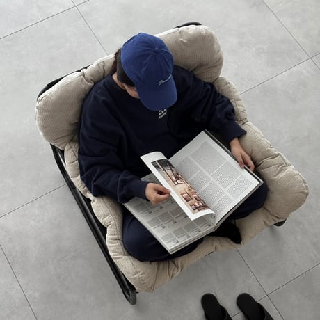 予約販売12月上旬～12月中旬頃発送予定　chair-03120　Textured Fabric ブラックフレーム パテッド ラウンジチェア 1人掛けソファ