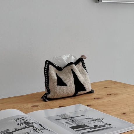 tissuebox-03095　geometric pattern ブラック×ホワイト ニット ティッシュケース