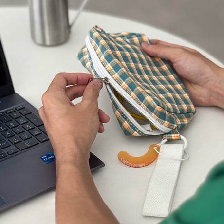 予約販売9月中旬～9月下旬頃発送予定　pouch-03011　ストラップ ＆ キーホルダー付き チェック柄 マルチポーチ ペンケース