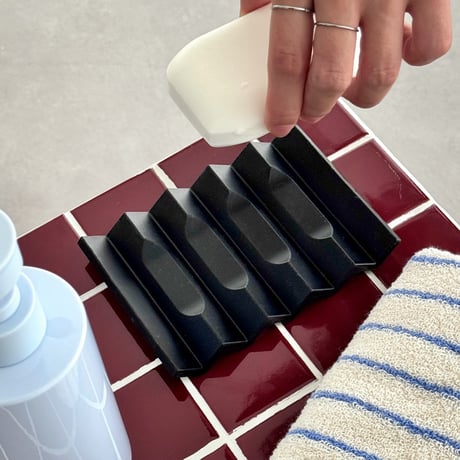 soapdish-03011　ウェーブデザイン シリコン ソープディッシュ 石鹸置き
