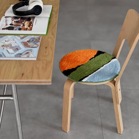 予約販売9月中旬～9月下旬頃発送予定　chairpad-03005　アート＆ストーリー ラウンドチェアパッド 40cm×40cm
