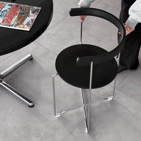 予約販売11月中旬～11月下旬頃発送予定　chair-03118　カーブアーム フォールディングチェア ブラック