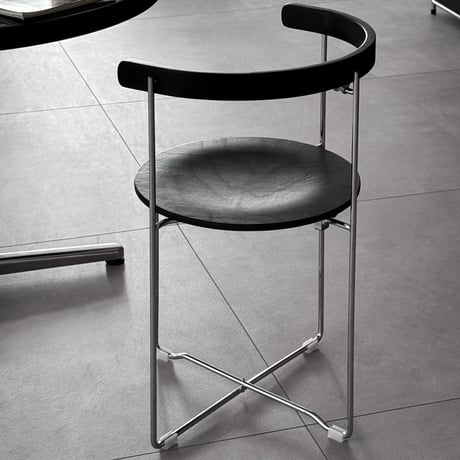 予約販売11月中旬～11月下旬頃発送予定　chair-03118　カーブアーム フォールディングチェア ブラック