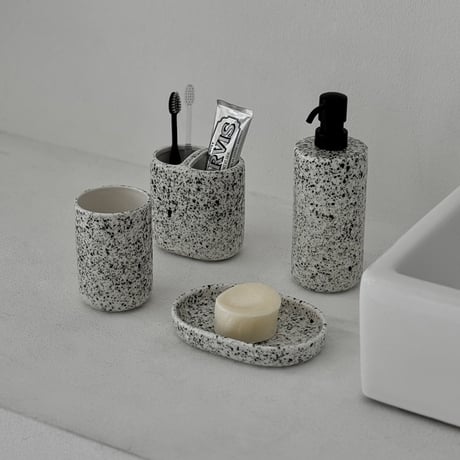 予約販売11月中旬～11月下旬頃発送予定　toiletries-03007　stone texture バスルームアクセサリー 4点セット