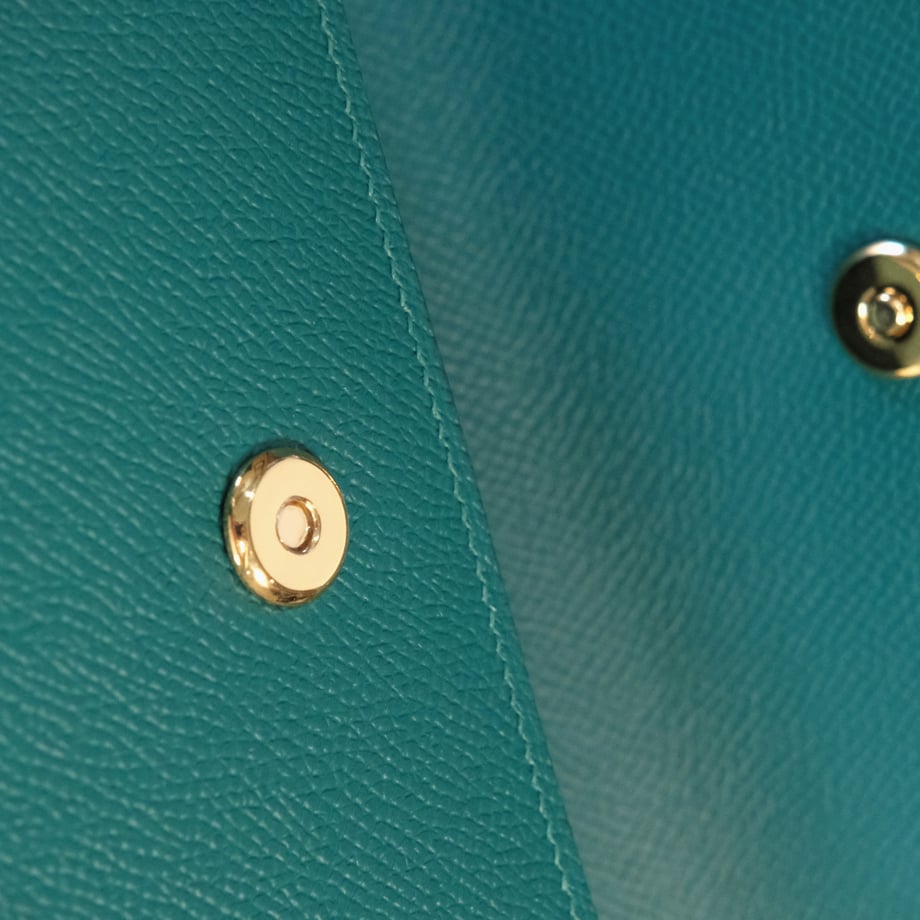 6a5b51bc81cb290ec7ca209b
