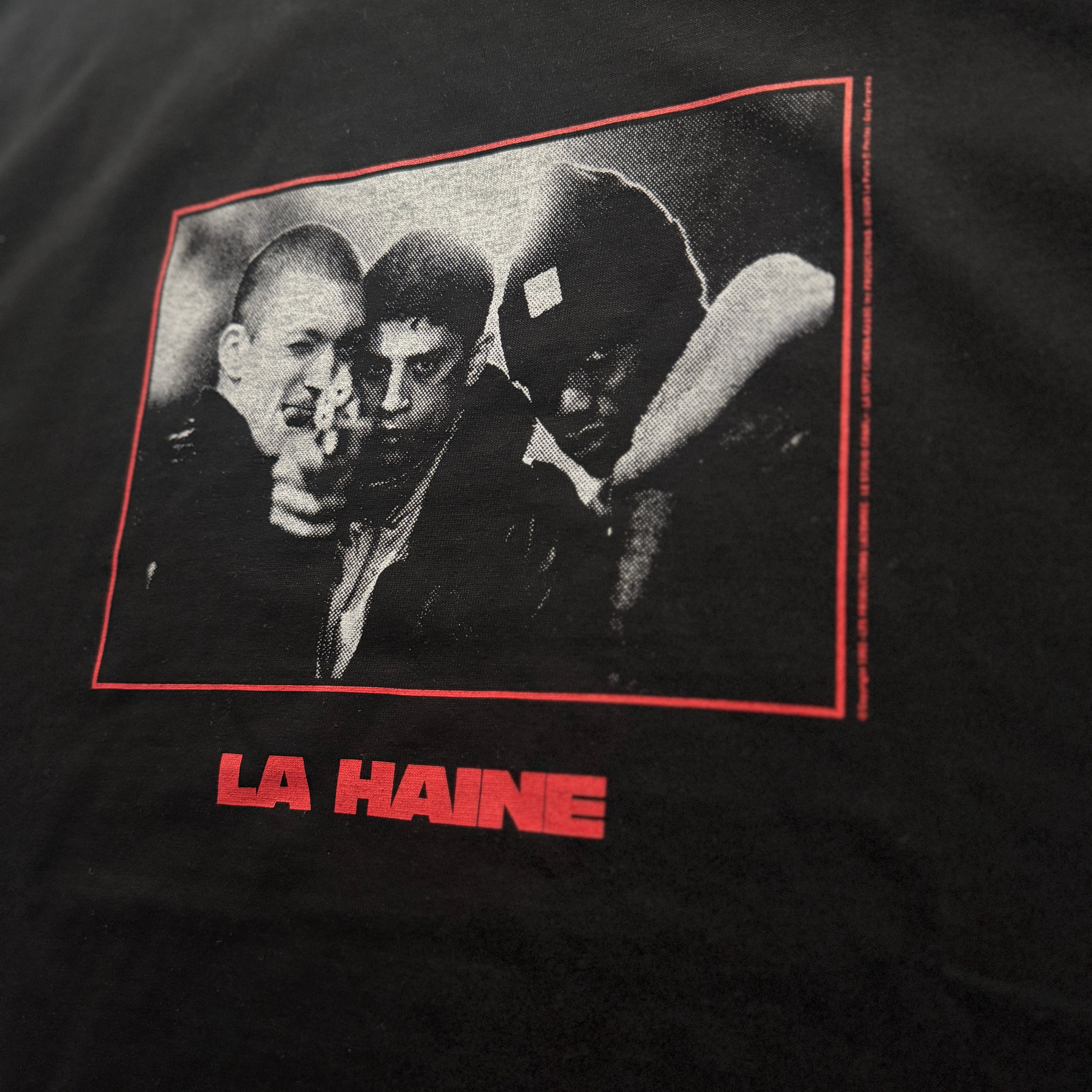憎しみ La Haine 映画 Tシャツ Lサイズ 映画『憎しみ 4K』Tシャツ付き前売券プレミアムセット BLACK × RED