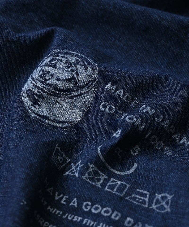スマアールコーヒー刺繍の908海比古Tシャツ (インディゴ) | 45R葉山店