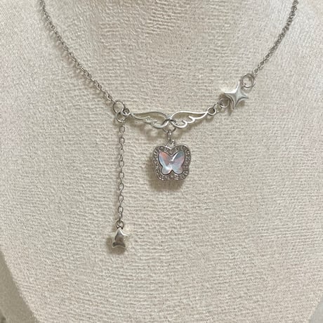 koll  necklace