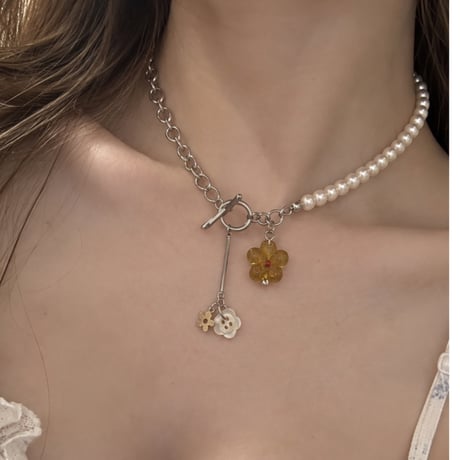 brownflower necklace