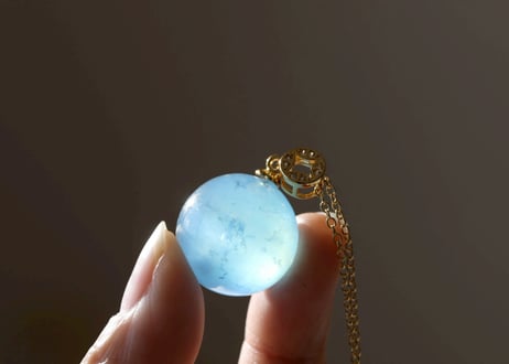 葉月ゆうによる技封入❣️【あらゆる面でますますコミュニケーションが円滑になる】アクアマリン ネックレス（ゴールドチェーン）