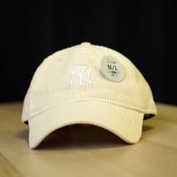 NEW ERA・ニューエラ 9TWENTY Corduroy コーデュロイ ニューヨーク・ヤンキース アイボリー
