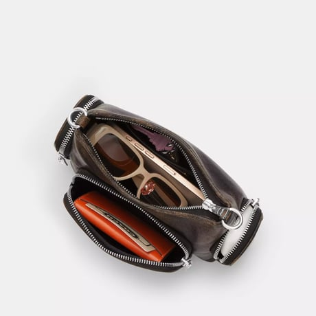 🎀COACH　コーチ　ローレル ショルダー バッグ 22・ポケット・ラブド レザー　CEU27 SVPMZ