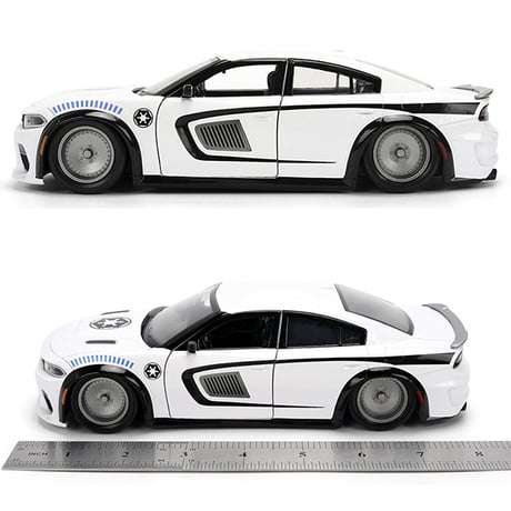 1:24 Star Wars 2021 Dodge Charger SRT Hellcat w/ Stormtrooper 【スターウォーズ】ミニカー
