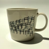 ARABIA 企業別注マグ Martela社 KARI 1 CHAIR 誕生40周年記念