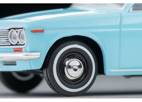 トミーテック 1/64 TLV-220a ダットサン510 2ドアセダン 北米仕様（水色）69年式